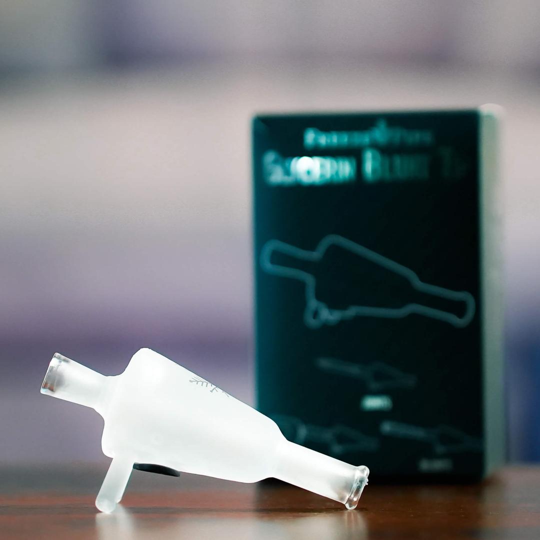 Freeze Pipe Joint Chiller fitting in pocket — compact portable smoking accessory