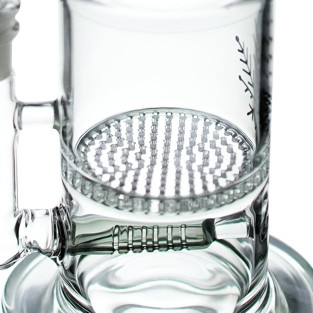 Close-up of Freeze Pipe Mini Bong showerhead percolator for smooth filtration