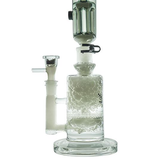 Freeze Pipe Mini Bong coil close-up showing frozen glycerin chamber for ultra-smooth hits